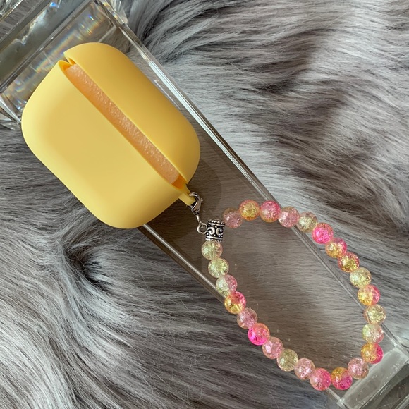 Yellow AirPod Pro Case - Picture 1 of 4